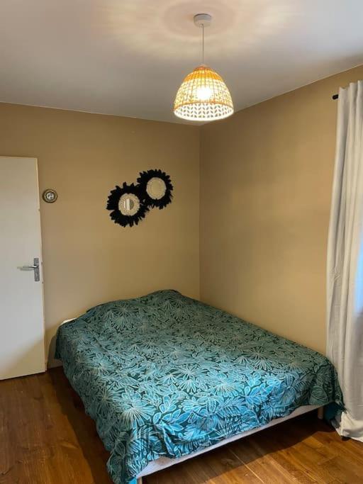 Logements Chaleureux Dans Maison Avec Piscine A 35 Min De Lyon Alix Exterior foto